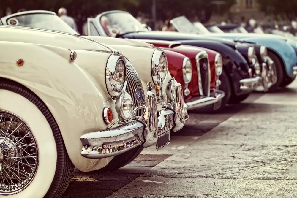 Rénovation de voitures anciennes à Larcay